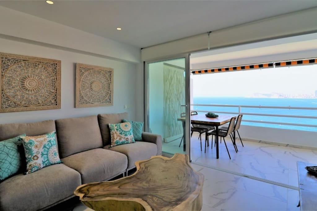 Luxurious 2-Bedroom Apt With Stunning Views, 1St Line On Levante Beach, ベニドルム エクステリア 写真